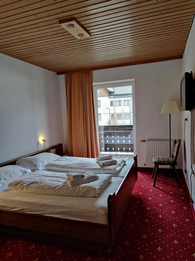 Hotel Lindwurm Бад Гойзерн Екстериор снимка