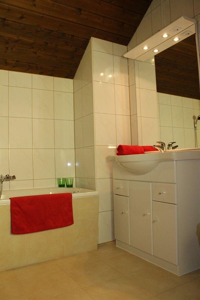 Hotel Lindwurm Бад Гойзерн Екстериор снимка