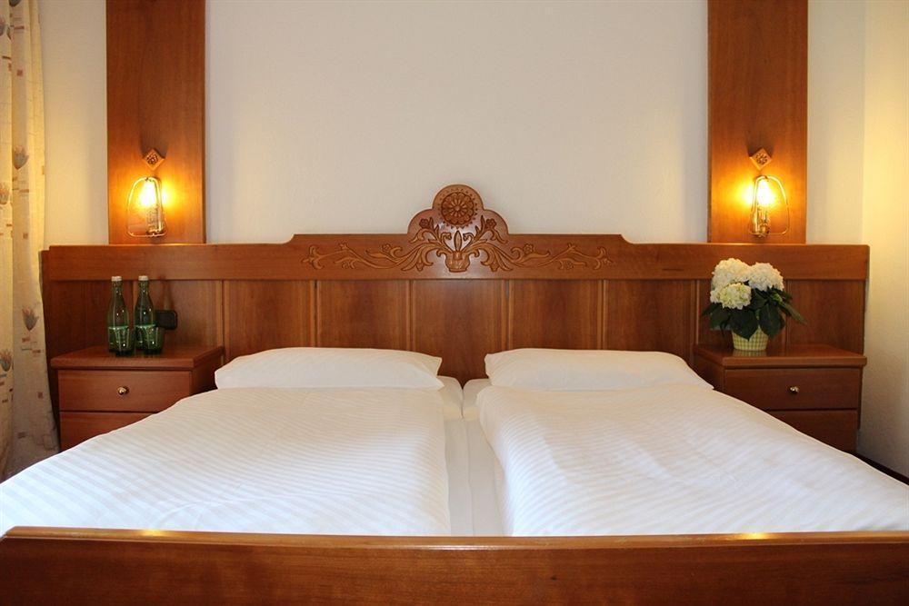 Hotel Lindwurm Бад Гойзерн Екстериор снимка
