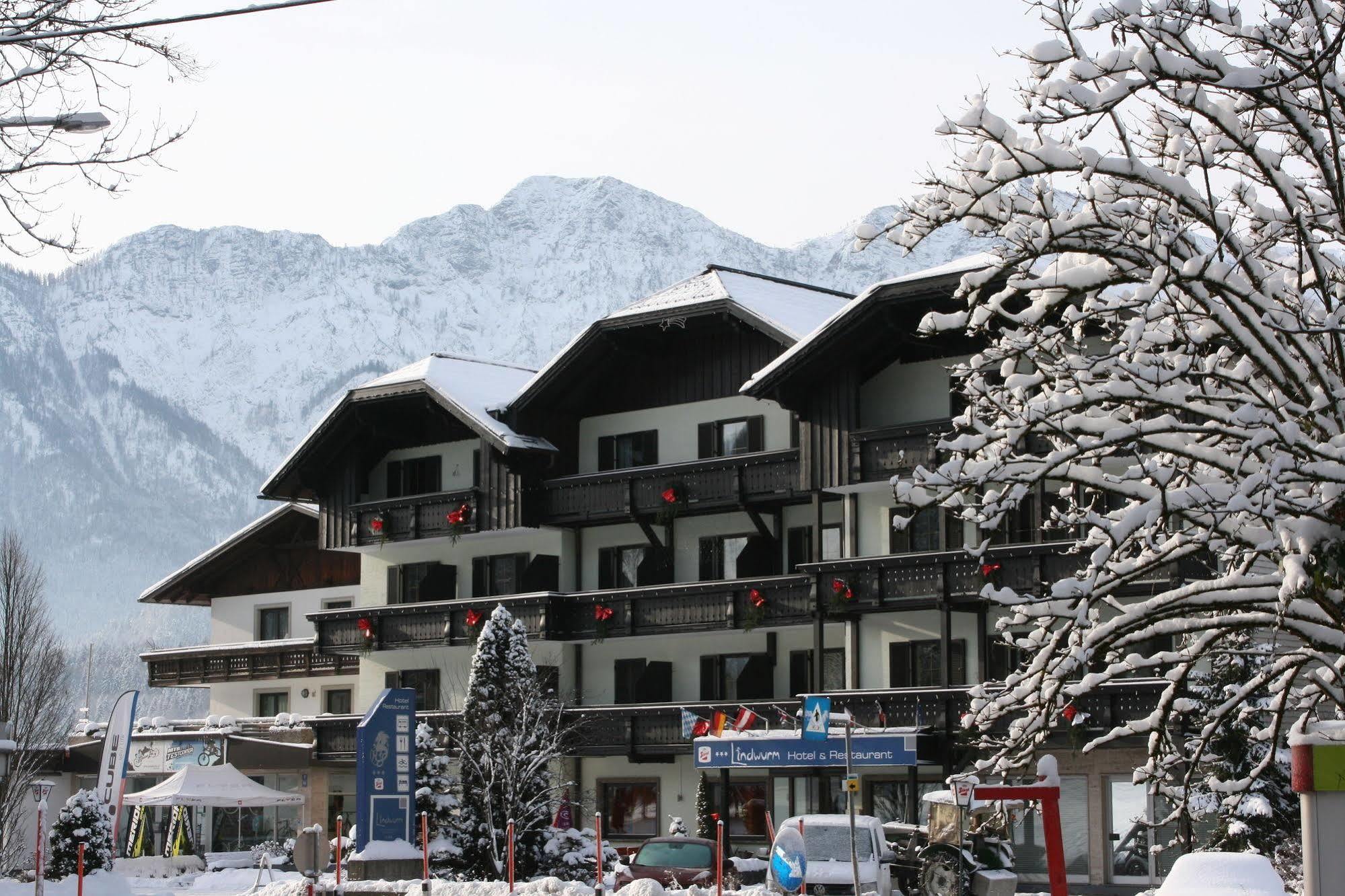 Hotel Lindwurm Бад Гойзерн Екстериор снимка